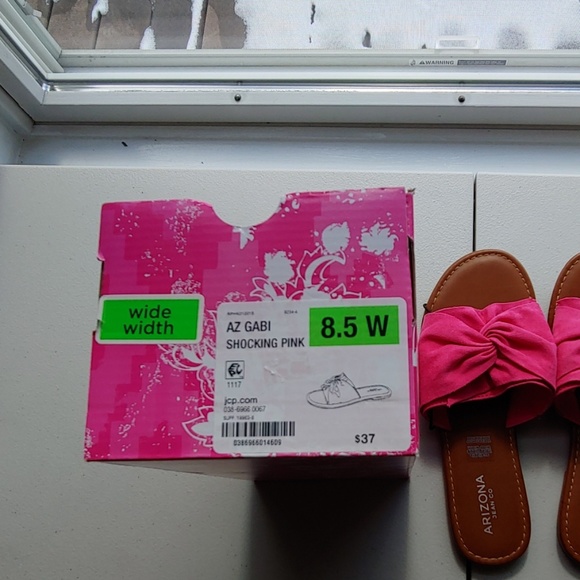NWT!!! Pretty Arizona Jeans Gabi Pink Sandals!!! - Picture 7 of 7